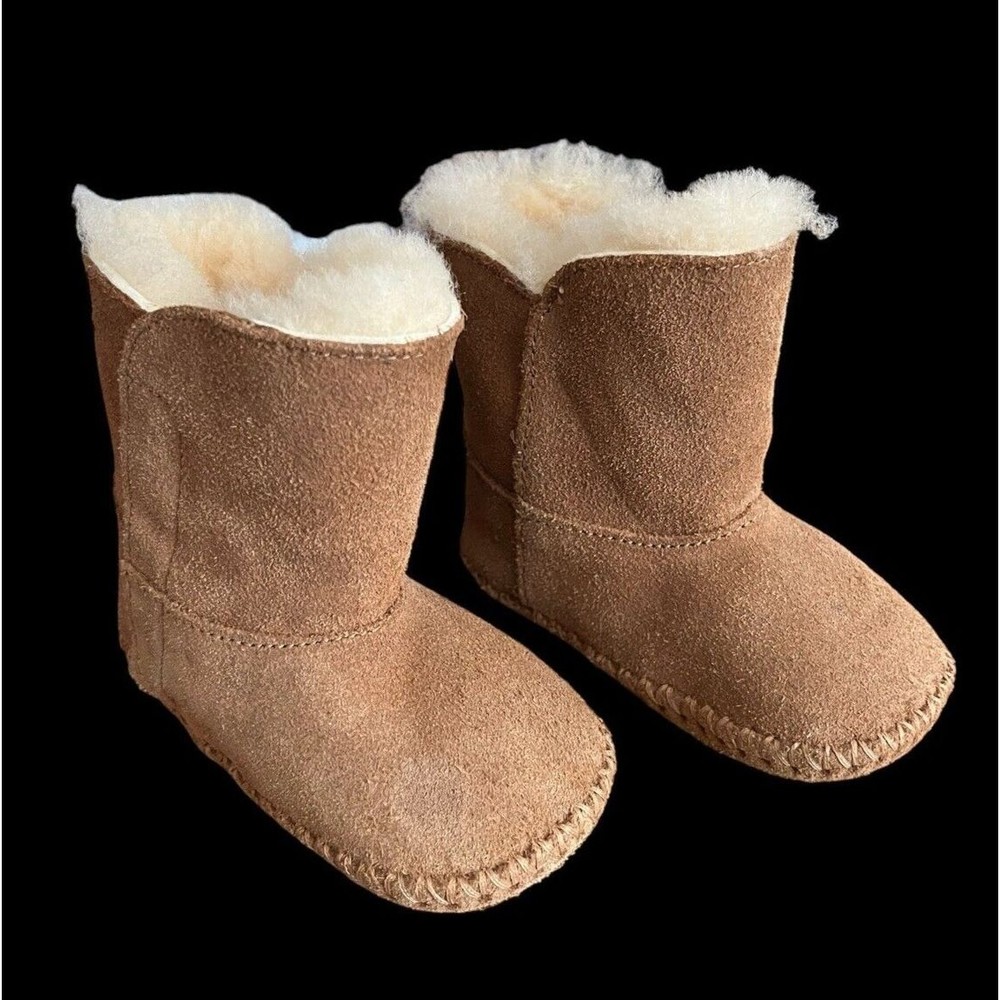 UGG Boots Baby Toddler Winter Shoes Moccasins Chestnut Brown Fur Lined Size 2/3